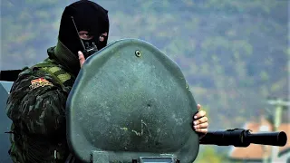 2001:Војната низ фотографии (20 години) - War in Macedonia