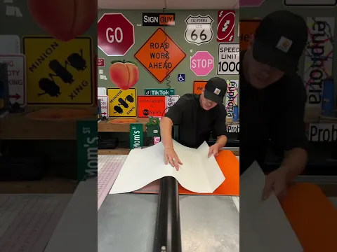 WORLD'S WORST WORKER