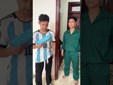 Ronaldo đã bảo vệ cô gái bị Messi bạo hành #kindness