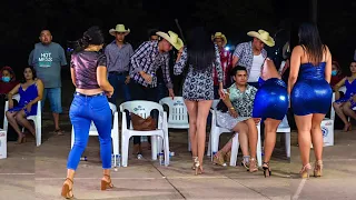 La chava de Gris volvio a bailar ,las mujeres hermosas de tierra caliente | Ajuchitlan Del Progreso