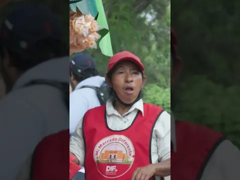 REGALANDO dinero a personas en Oaxaca  | Yulay