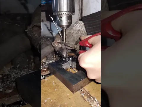 Never wear gloves when operating the machine tool