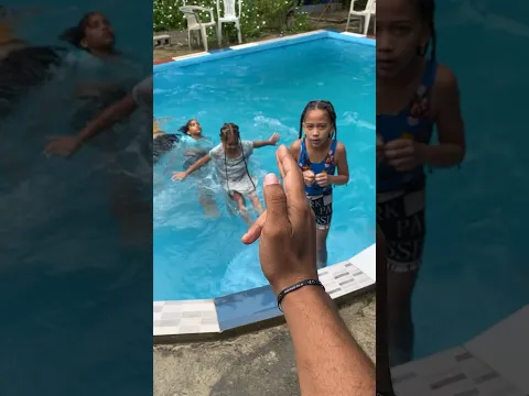 Que Inteligente la niña #piscina #inteligencia #niños #danibelkis #humor