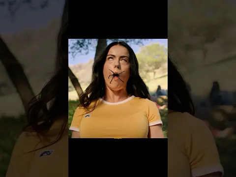 Um grupo de amigos viu um meteoro cair na floresta ... #shorts