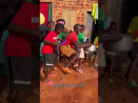 Lunch Is finally served 😅😅🕺💃 #comic #shorts #dance