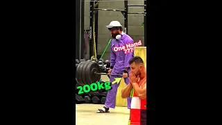 THE BIG SHOCK OF HIS LIFE Anatoly #fyp #frank #anatolyprank #anatoly #gym #troll #gymmotivation