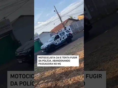 Motociclista cai e tenta fugir da polícia, abandonando passageira no MS #shorts