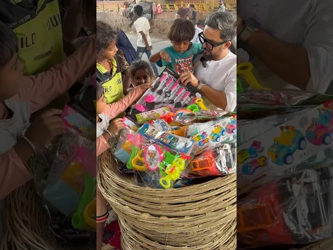 Share love and happiness wherever you go💯❤️ #happiness #humanity #shorts #short #shortvideo