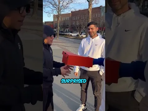 This Student Really Froze Time 🤯 (@johnbravoruns)