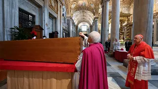 Tumulazione del Romano Pontefice Francesco