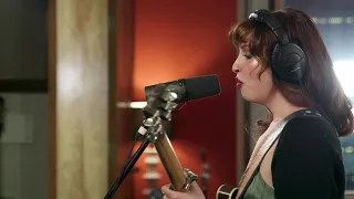 Elizabeth Moen covers "Blue Christmas"