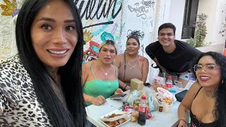 Kary Torres Oficial está en vivo Kary Pao vamos con Wendy a comer