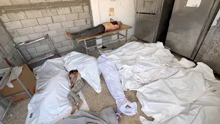 تشييع جثامين شهداء ارتقوا بقصف إسرائيلي على شرق دير البلح ومخيم المغازي وسط قطاع غزة