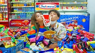 BORONG SEMUA BARANG INDOMARET SAMPAI KOSONG!!!