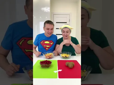 Which Jelly Fruit Cake is better?