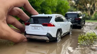 Mini Toyota RAV4 SUV | Off roading | Diecast Model Car Unboxing