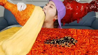 [Mukbang ASMR] 초대형 치킨 🍗 치즈퐁듀 & 대왕 양념치킨 먹방 Amazing GIANT Chicken & Cheese Fondue Eatingshow Ssoyoung