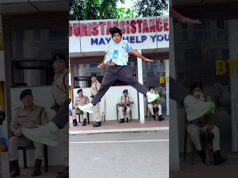 Indian👮‍♀️😭Police ne bahut mara or😰fir kush hua #viraljump #talentedboystunt #police #youtube