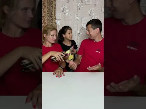 А морозиво вона віддала все мені 🤣😇 Gimiky Show #shorts