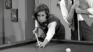 Mary Tyler Moore Wasn’t Supposed to Make This Shot