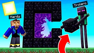 TROLLEO a MI AMIGO CONVIRTIENDOME en MOBS de MINECRAFT! HACKEO el MUNDO SURVIVAL de MI AMIGO