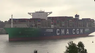 Shipspotting Giant Container Ship CMA CGM LOUVRE departing Hamburg to Willhelmshaven July 30, 2023
