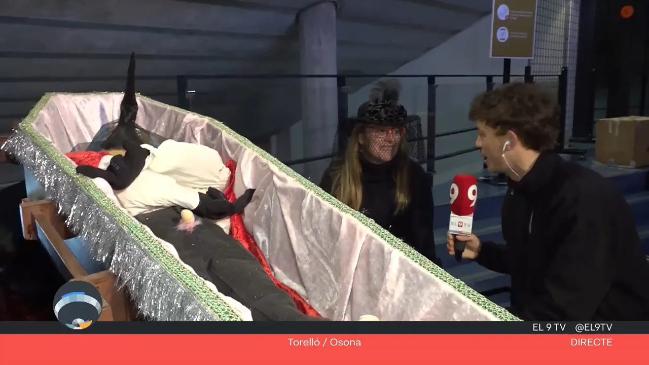 Torelló vetlla el Rei Carnestoltes en l’últim dia de celebració al municipi