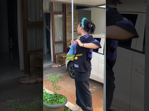 TIWI NANGKEP LEBAH?😭⁉️ #mifftwills #prank #funny #comedy #couple #lucu #komedi #ngakak