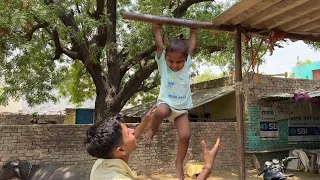 Kaviya Ko Laatka diya 😂😂😂