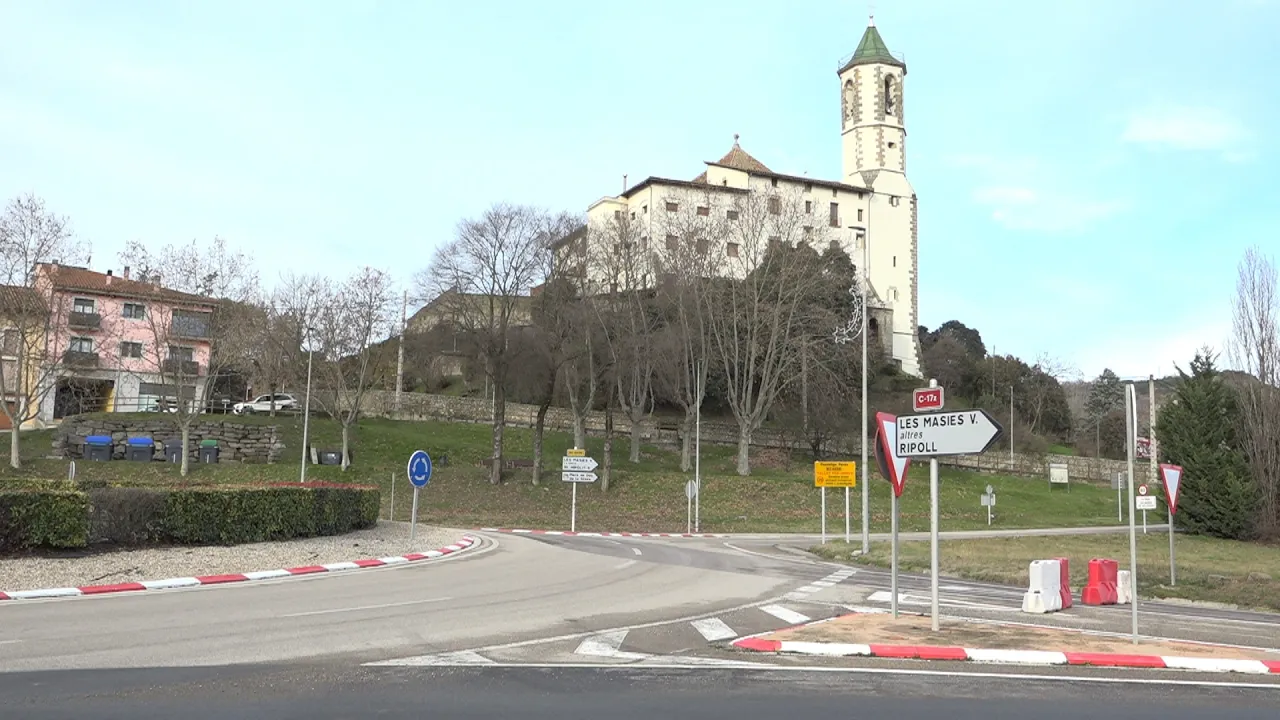 Veïns de les Masies de Voltregà recullen firmes contra els robatoris a cases