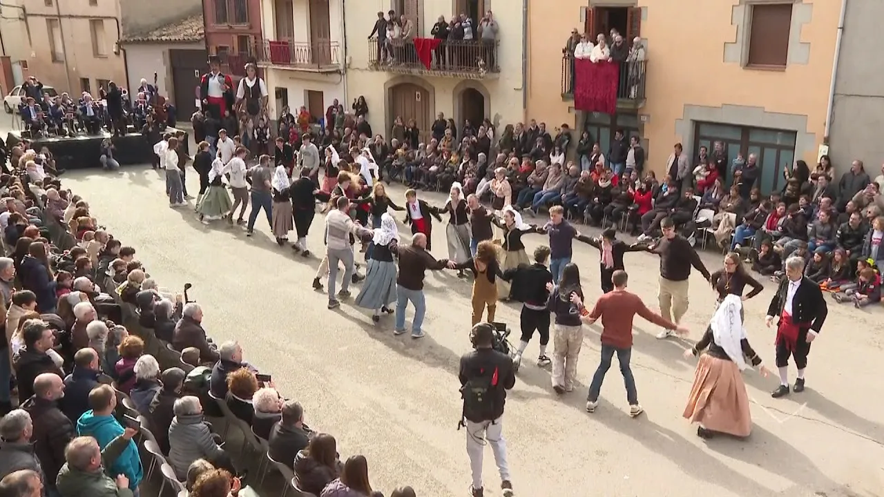 El ball de la Trencadansa, moment àlgid de la celebració de la festa de Sant Vicenç a Prats