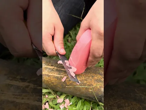 How to wash hands to save soap #bushcraft #survival #camping #outdoors
