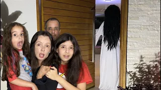A MENINA MISTERIOSA INVADIU A NOSSA CASA