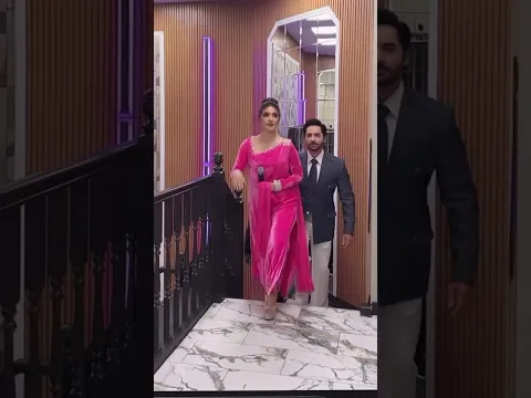 Danishtaimoor Ayezakhan ki cute couple viral video
