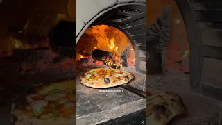 Live Woodfired Pizzas On Surat Streets  #youtubeshortsindia #streetfood #tasteofindia  #foodie