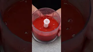 El brillante postre de fresa. El método que intensifica el sabor de la fruta.