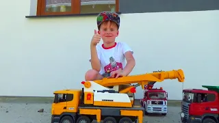 Машинки Трактор Бензовоз Bruder и Экскаватор Алекс играет новыми игрушками