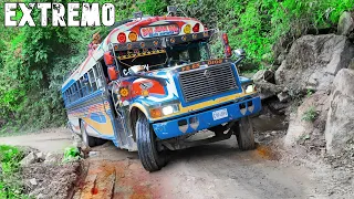 EL BUS con la RUTA mas PELIGROSO DEL MUNDO