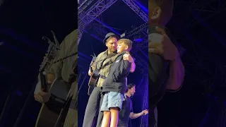 So ein schönes Geburtstagslied hab ich selten gehört 😅🥳 Happy Birthday, Mats!