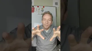 Почему болят колени?