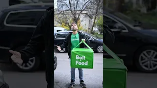 ХВЪРЛИ МИ ХРАНАТА