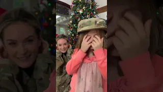 Female Soldier surprises Daughter as Santa