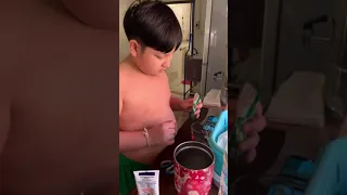 อัดคลิปอยู่อ่ะย่า