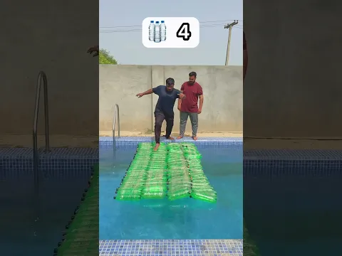 Ye Banda Bottleon Pe Chal Ke Pool Cross Karega!