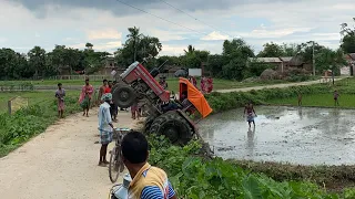 Massey Ferguson 7250 2WD in MUD