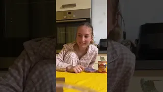 Пранк над подругой,ее мама платит за дружбу. Часть 2 #тиктоконлайн #пранки #тиктокприколы
