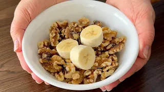 Nur 2 Zutaten!  Sie werden überrascht sein   Banane und Walnüsse verquirlen asmr