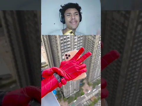 ELE TA COM UM POLEGAR SEGURANDO KKKKKKKKKKKKKKKK