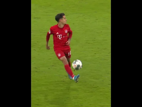 No-Look Passes in Football 😳