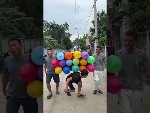 Chạy Vui Cười Cùng Cả Làng Thích Thú